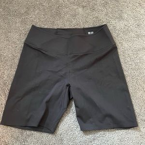 Uniqlo gray athletic shorts